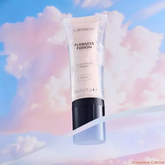 Flawless Fusion Dual-Phase Primer aus dem Catrice Trend Drop „Glass Cloud“.