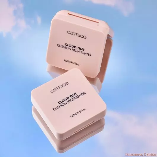 Cloud Tint Cushion Highlighter aus dem Catrice Trend Drop „Glass Cloud“.