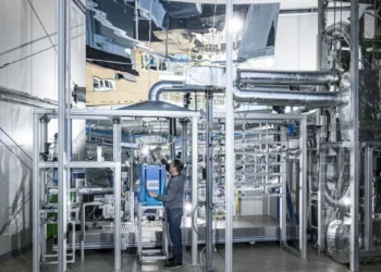 KIT-Forscher verwandeln CO2 in einen Rohstoff – per Zinnschmelze