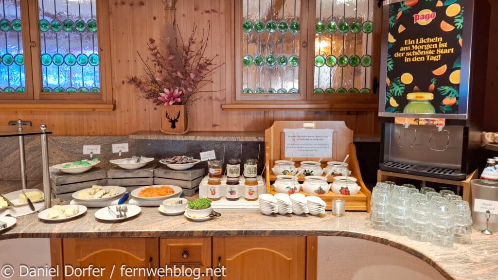 Frühstücksbüffet Hotel Post Kappl Tirol Österreich
