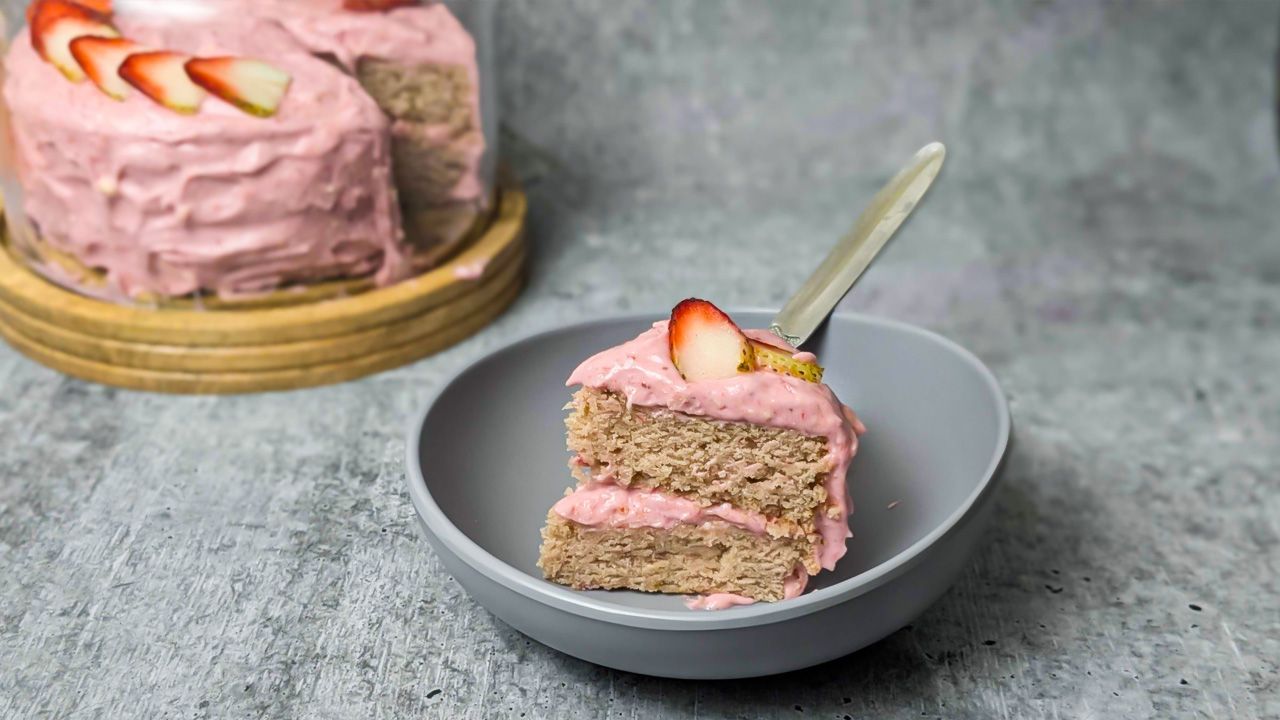 Eggless Strawberry Cake with Cream Cheese Frosting