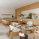 Iporanga House / Nati Minas & Studio - Interior Photography, Dining room, Wood, Chair, Table