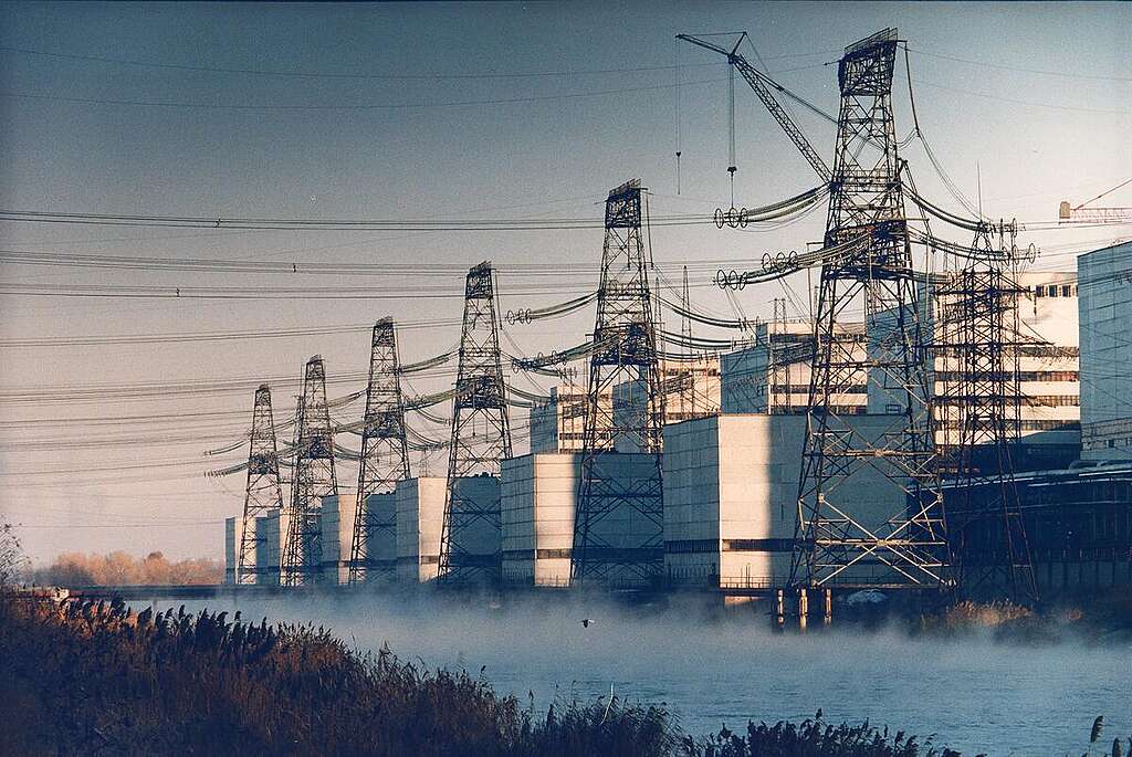 Zaporizhzhia Nuclear Power Station in Ukraine 1994. © Clive Shirley / signum / Greenpeace