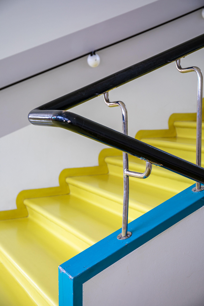 Staircase of Paimio Sanatorium by Alvar (and Aino) Aalto, 1932, part of Farben der Architektur. Die Domaine de Boisbuchet zu Gast, Gewerbemuseum Winterthur (Photo: Jani-Markus Häsä / Alamy Stock Photos, courtesy Gewerbemuseum Winterthur)