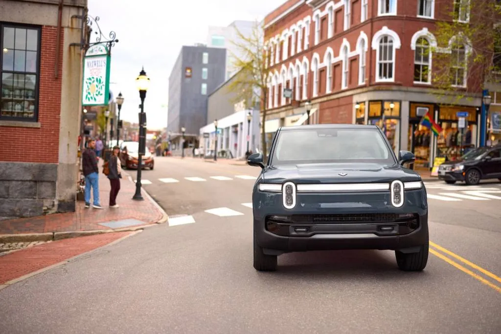 2025 Rivian R1S 2025 Rivian R1S