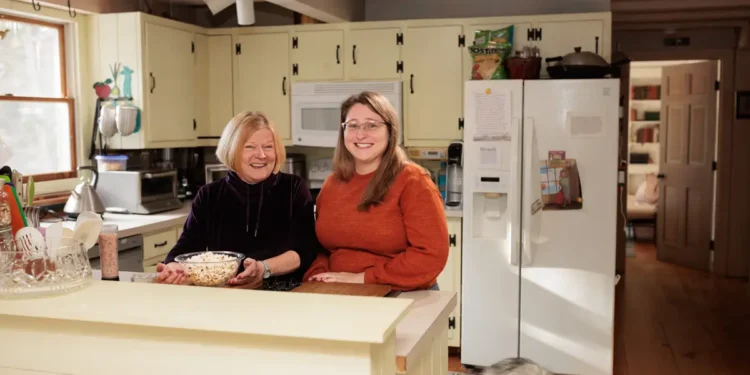 I Couldn’t Afford Rent. I Moved in With a 77-Year-Old Stranger.