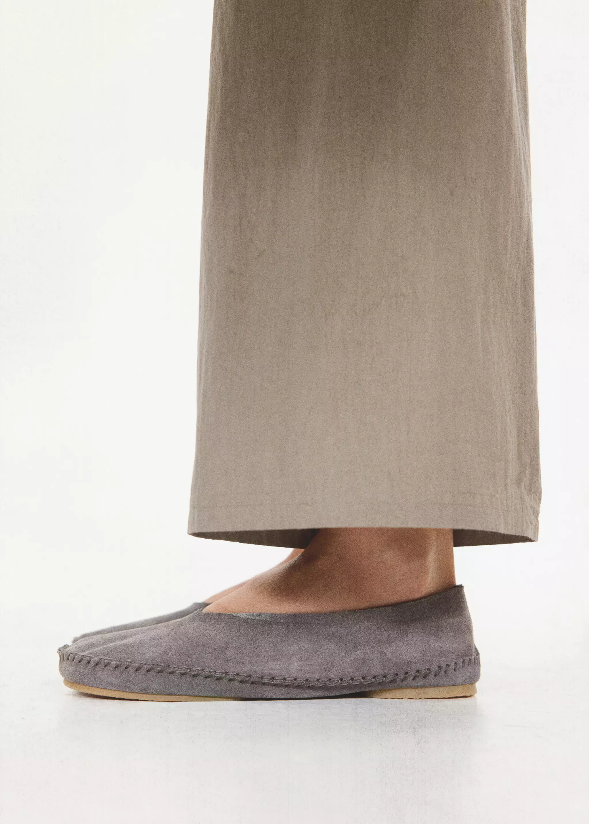 Split Leather Shoe With Stitching Detail - Women | Mango Usa
