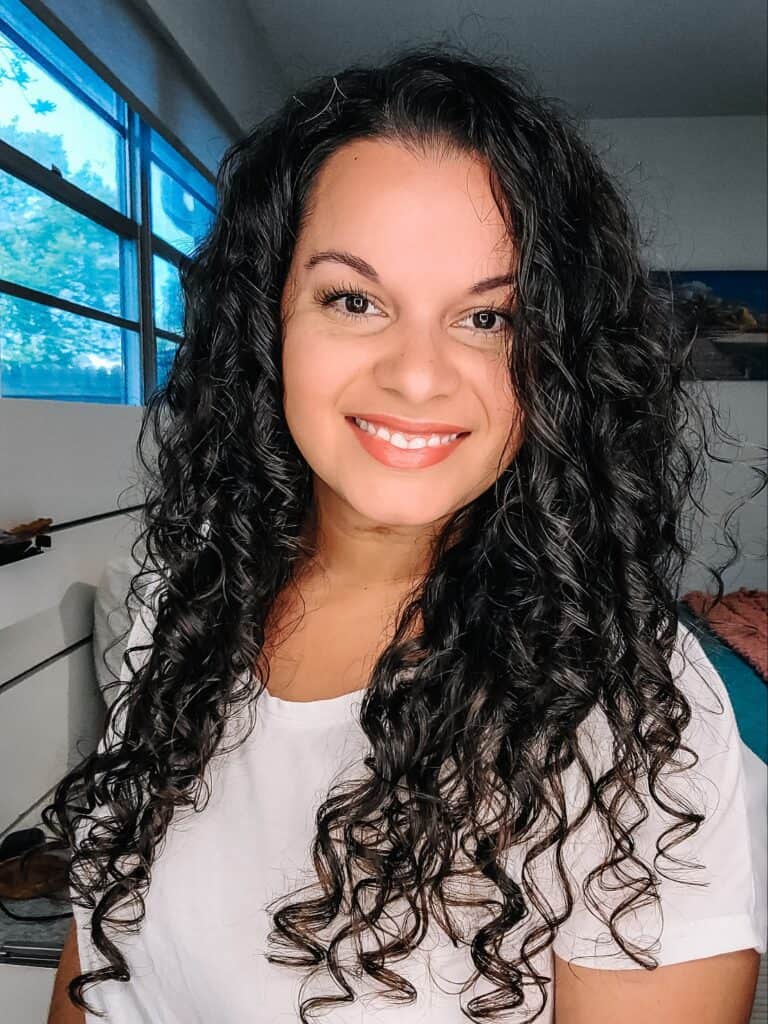 selfie of curly hair - how to know if you have curly hair