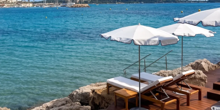 The 16 Best Restaurants in Cannes, France