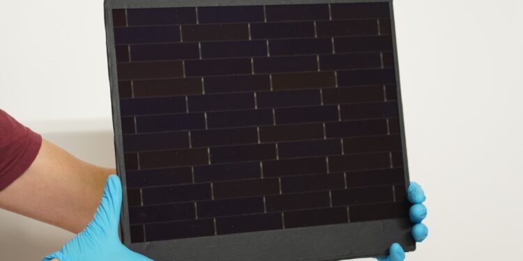 New Most Efficient Solar Panels, Turning Ocean Water into Drinking Water — Top Stories of the Week