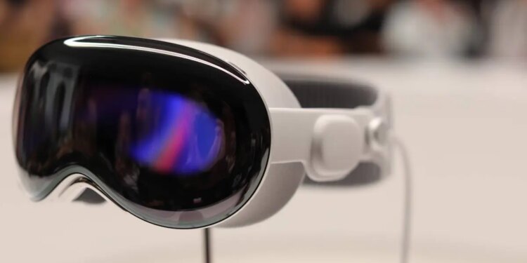 Apple Vision Pro exec is reportedly leaving for OpenAI
