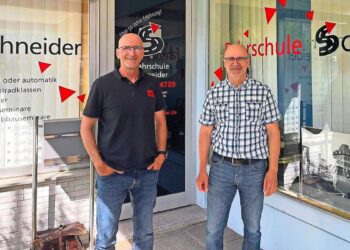 Schwenninger Fahrlehrer erklären: Mit diesen Tipps sinkt der Spritverbrauch deutlich – Villingen-Schwenningen & Umgebung