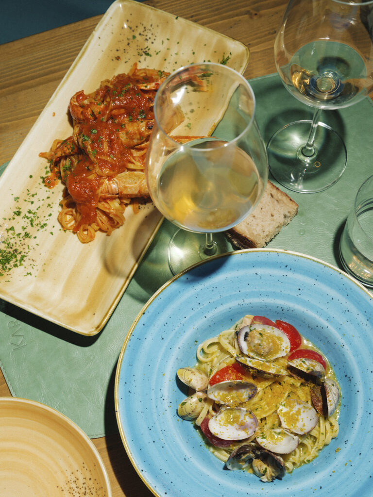 Linguine alle vongole at Karaktér in Trieste.