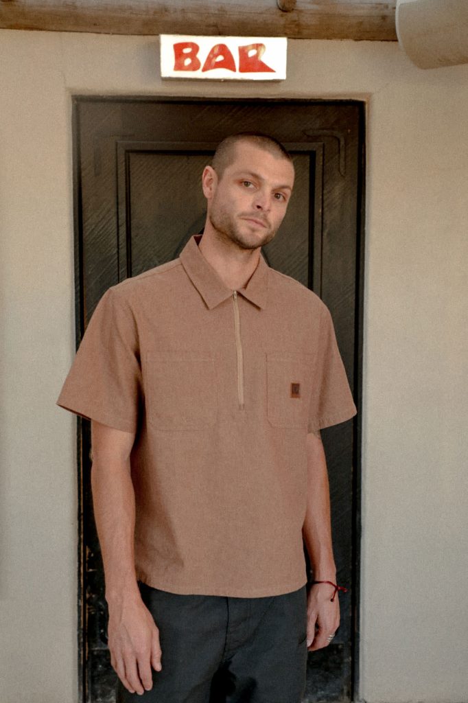 BRIXTON INTRODUCES NEW SHORT SLEEVE WOVEN PROGRAM 2 Brixton THE BRAKEMAN HALF ZIP SHORT SLEEVE SHIRT