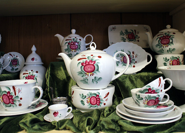 Ostfriesland - Leer - Teemuseum - Teeservice Dekor Ostfriesische Rose