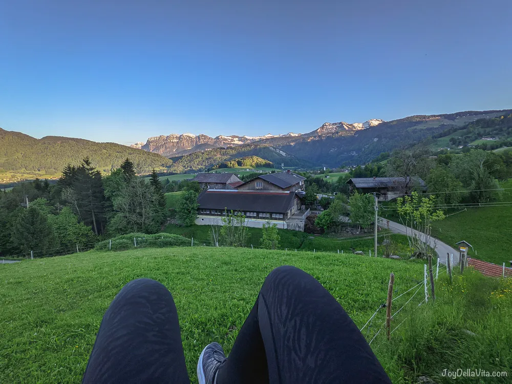 4.5 km evening hike to Theresienkapelle in Ratzen from Schwarzenberg 15 female blogger posing after hike mountain view vorarlberg schwarzenberg