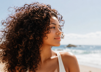 How to Protect Curly Hair From Summer Humidity