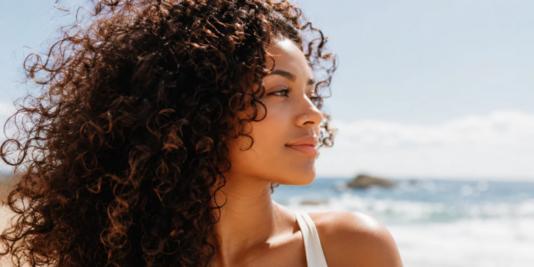 How to Protect Curly Hair From Summer Humidity