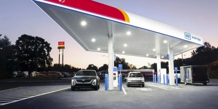 Pilot expands EV charging network to more than 300 locations