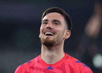 Stuttgart prepare to invest ‚full trust‘ in rookie No. 1 Dennis Seimen ahead of Champions League campaign
