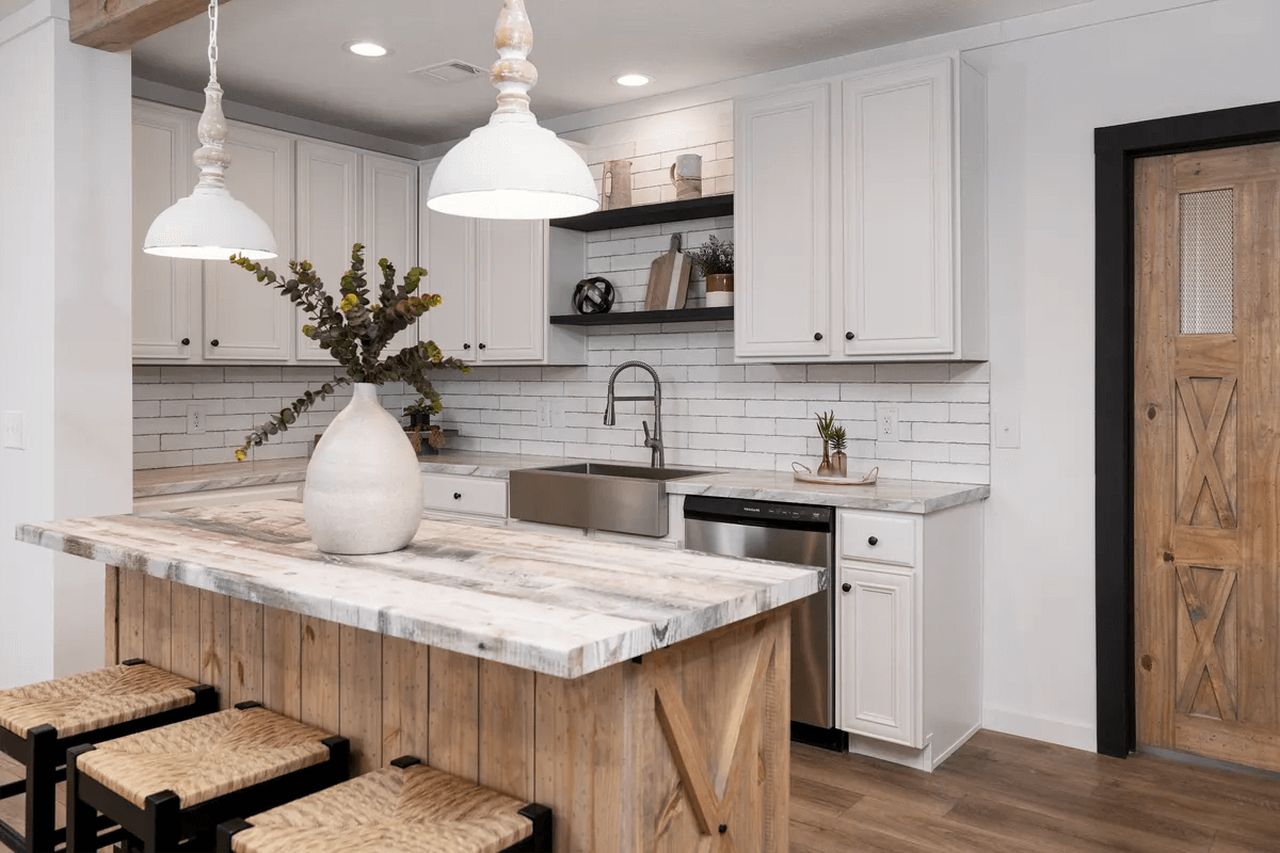 Anna Fae tiny house cabinets