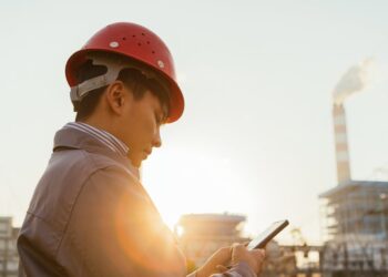 Kritische Rohstoffe: Unternehmensrisiken, Versorgungsrisiken und Anpassungsstrategien