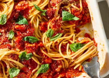 Melting Tomato Spaghetti Recipe | The Kitchn